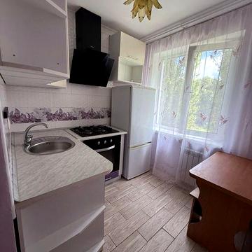 Продаж 1 кімнатної на Молодіжному