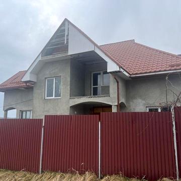Будинок, с. Середнє, 350 м