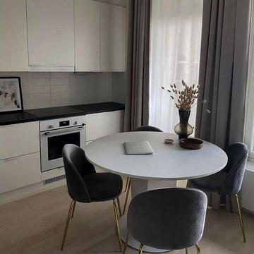 Івана Кочерги вул., 17Б