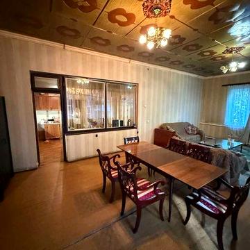 Продається 4-кімнатна квартира в центрі міста!(вул.Донцова)