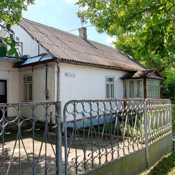Будинок з усіма зручностями в районі "Велеса"