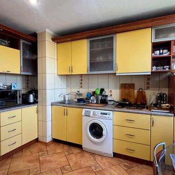 Індустріальний мікрорайон вул., 72