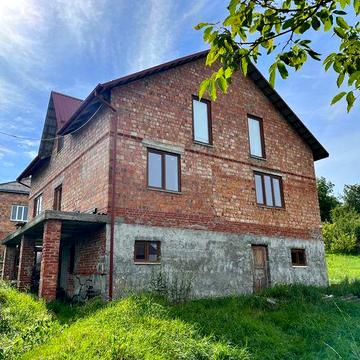 Будинок цегляний, земельна ділянка біля Дрогобича (власник). Торг