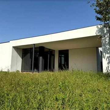 Продаж сучасного цегляного будинку в районі Лезнево. Ділянка 6 соток