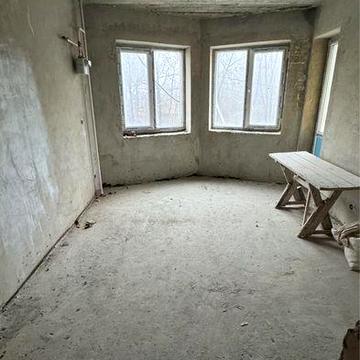 Квартира , без ремонту , 87м2 , 3 кімнати