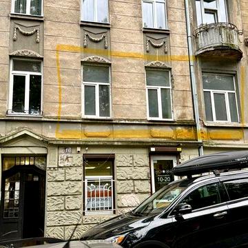 Центр,Продаж 2-кім. вул.. Хорватська.