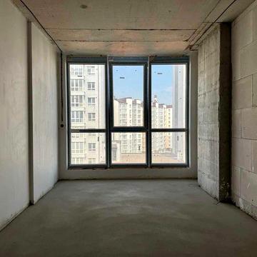 Здана! Однокімнатна з чорновими роботами. Вигідно!