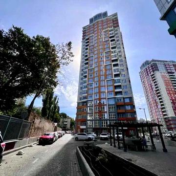 Продам просторную квартиру с кладовкой в ЖК 4 Сезона! ЖК 4 Сезона