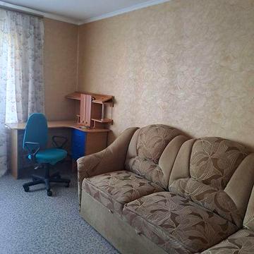Сдам 2к в Новомосковске(Самар),5/9,кирп.50м2,р-н  хлебзавода,10000грн