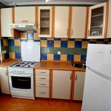 ОДНОКІМНАТНА продаж світла квартира ПОЗНЯКИ Гмирі