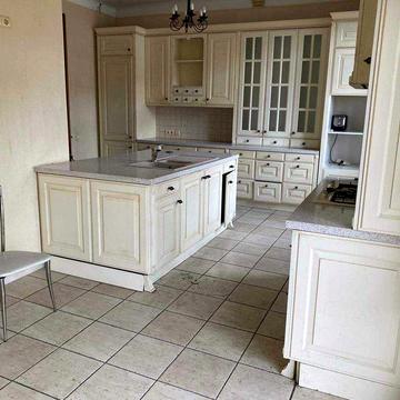 Олександра Кониського 74, 5 кімнатна квартира 200 м.кв.