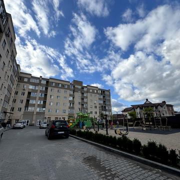 Київська вул., 224