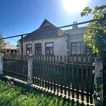 Продается дом 10 столовая