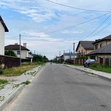 Полтавська вул., 18