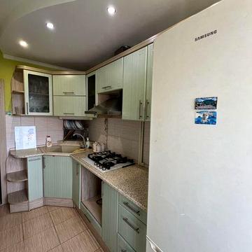 Продаж квартири у гарному стані Росвигово.