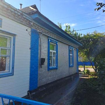 Продам капитальный кирпичный дом