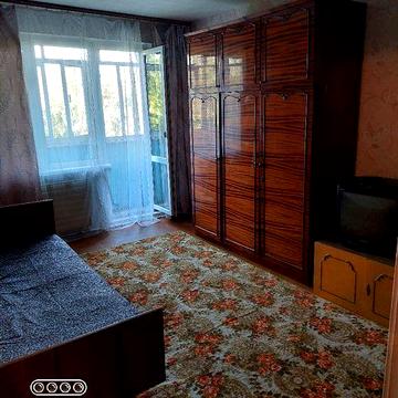 Сдам 2х кімнатну квартиру  на проспект Левка Лукяненка(Рокосовського)