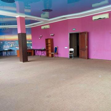 Виставкова, 1