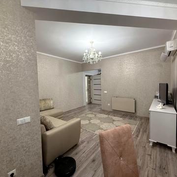None 120000.0 USD