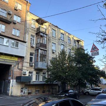 Продаж двох квартир по вул. Івана Драча