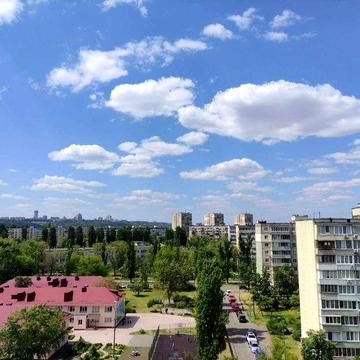 Продам 3-х комн м Левобережная Русановка ул Энтузиастов 35\1