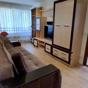 Сдам 2 ком квартиру евроремонт