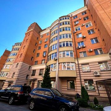 ‼️Центр‼️4 кімнатна квартира в найкращому будинку Полтави, 218 м²
