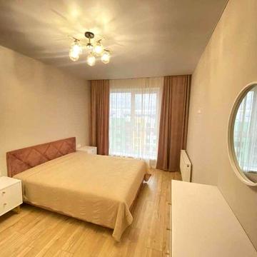 V Продам 2-кімнатну квартиру в ЖК "На Щасливому"