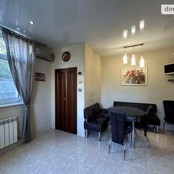 Продаж 4к Дім вулиця Базарна