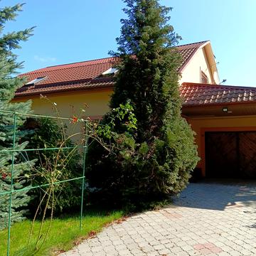 Володимира Великого вул., 5