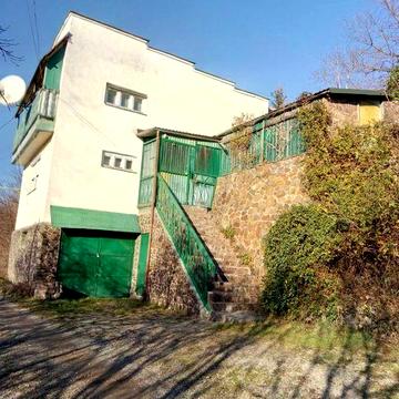 Продам дом-дачу.