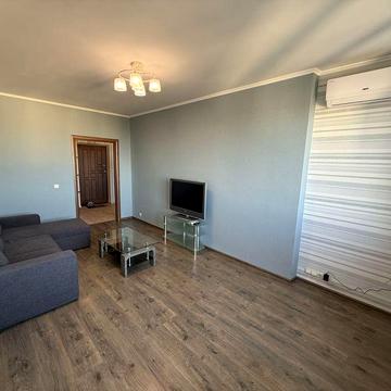 Сдам двухкомнатную квартиру на ул. Феодосийская 3В