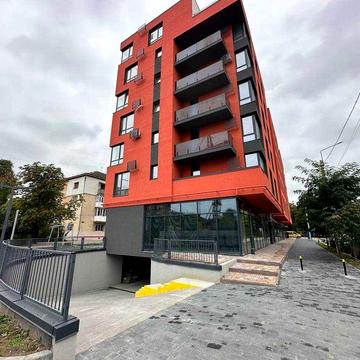 Пентхаус в клубному будинку з власною терасою 42 м.кв. в центрі міста ЖК Шелест