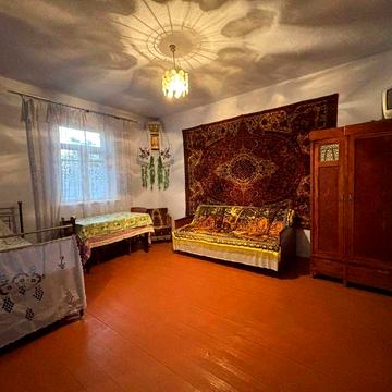 Продаж в затишному, тихому  місці  с.Кинашів