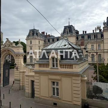 Продаж 2 кім. квартири на вул. Коперніка з виглядом на палац Потоцьких