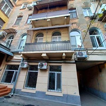 Продаж 3к Квартира Кіри Муратової (Льва Толстого) вулиця