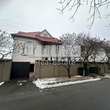 Борщагівська вул.