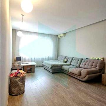 Продам теплую, красивую 3к Победа 4.Кодак.Перемога