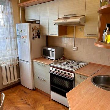Продаж 2 кім квартири вул Миколайчука