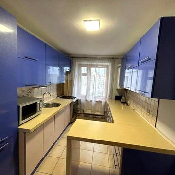 Оренда 3-х кім Центр 75м є/р.і/о,меблі техніка-300дол
