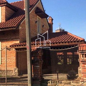 Медової Печери вул. ()