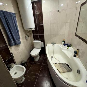 Продаж двокімнатної квартири центр Соборна Чернівці