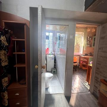 Айвазовського вул., 5
