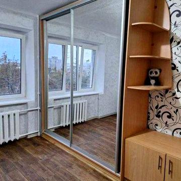 Продам 1к. гостинку со своими службами на Новых Домах