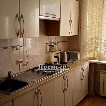 У продажу  гарна 3 кім. квартира  92 кв.м