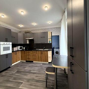 3-кімнатна в центрі з АО, ремонтом , ЦЕНТР