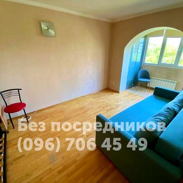 Продам 1 кімнатну квартиру, вул. Горлівська 38/40 (Горловская).