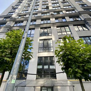 Університетська вул., 1-Ч