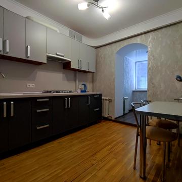 Чарівна вул., 119