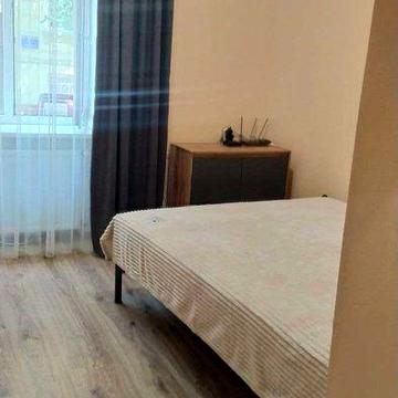 Оренда однокімнатної квартири Стороженка ( ближній центр)